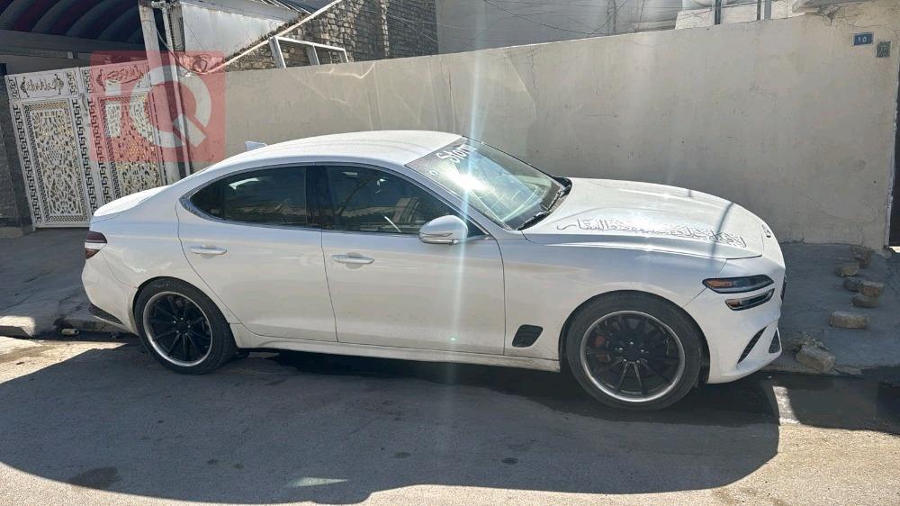 جنسس G70
